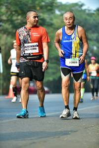 BIB: 42498, 28019
                            <button type="button" onclick="openModal(10157414)" class="btn btn-primary btn-sm float-right btn-popup" data-toggle="modal" data-target=".modal-high-quality">
                        <i class="fas fa-shopping-cart"></i> Add to Cart
                    </button>
                                            <button type="button" onclick="isThisMe(10157414, true)" class="btn btn-success btn-sm float-right btn-popup btn-isme hidden" data-toggle="tooltip" data-placement="bottom" title="นี่คือรูปของคุณใช่ไหม คลิกที่นี่เพื่อเอาเข้าอัลบั้ม">
                        <i class="fas fa-plus"></i> Add to album
                    </button>
                    <button type="button" onclick="isThisMe(10157414, false)" class="btn btn-warning btn-sm float-right btn-popup btn-isnotme hidden">
                        <i class="fas fa-ban"></i> Remove from album
                    </button>